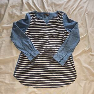 Hive and Honey Chambray 100% cotton Women's Striped long sleeve shirt EUC